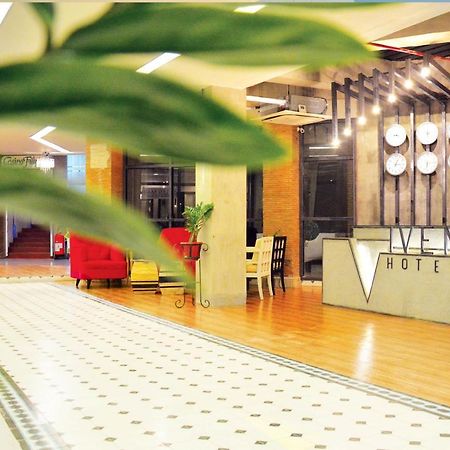 Viven Hotel Laoag Buitenkant foto
