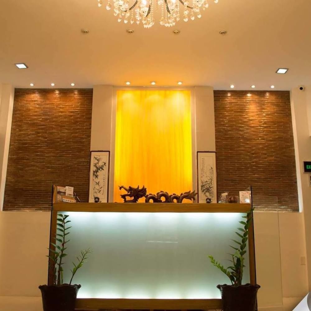 Viven Hotel Laoag Buitenkant foto