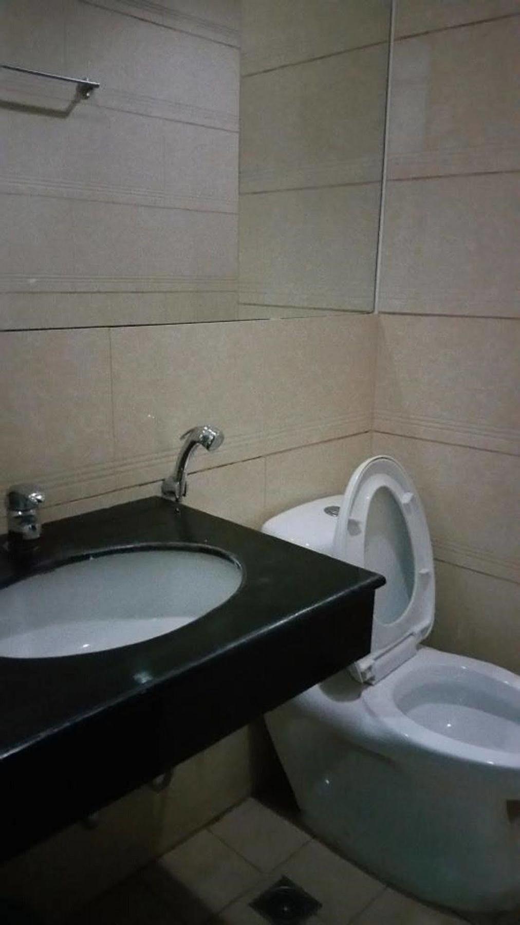 Viven Hotel Laoag Buitenkant foto