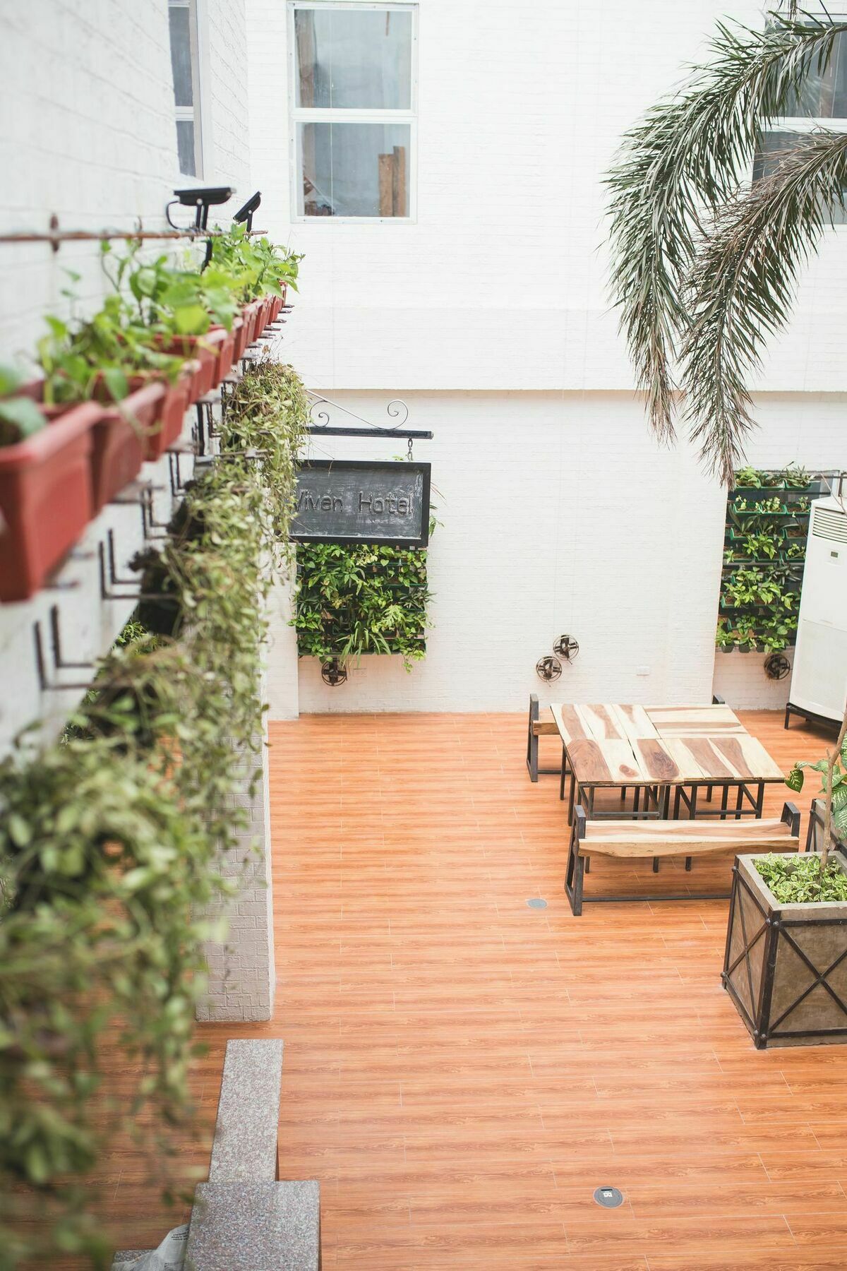 Viven Hotel Laoag Buitenkant foto