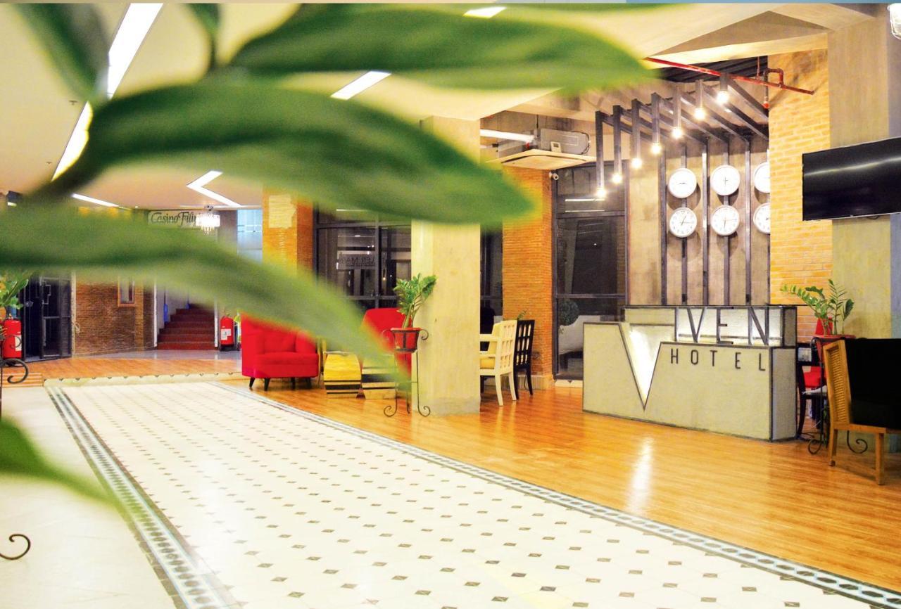 Viven Hotel Laoag Buitenkant foto